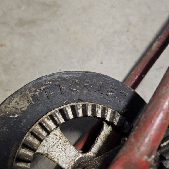 VTG Ottcraft Edge-O-Matic Manual Garden Edger Rare Tool Works Free Spinning Red - Picture 5 of 7